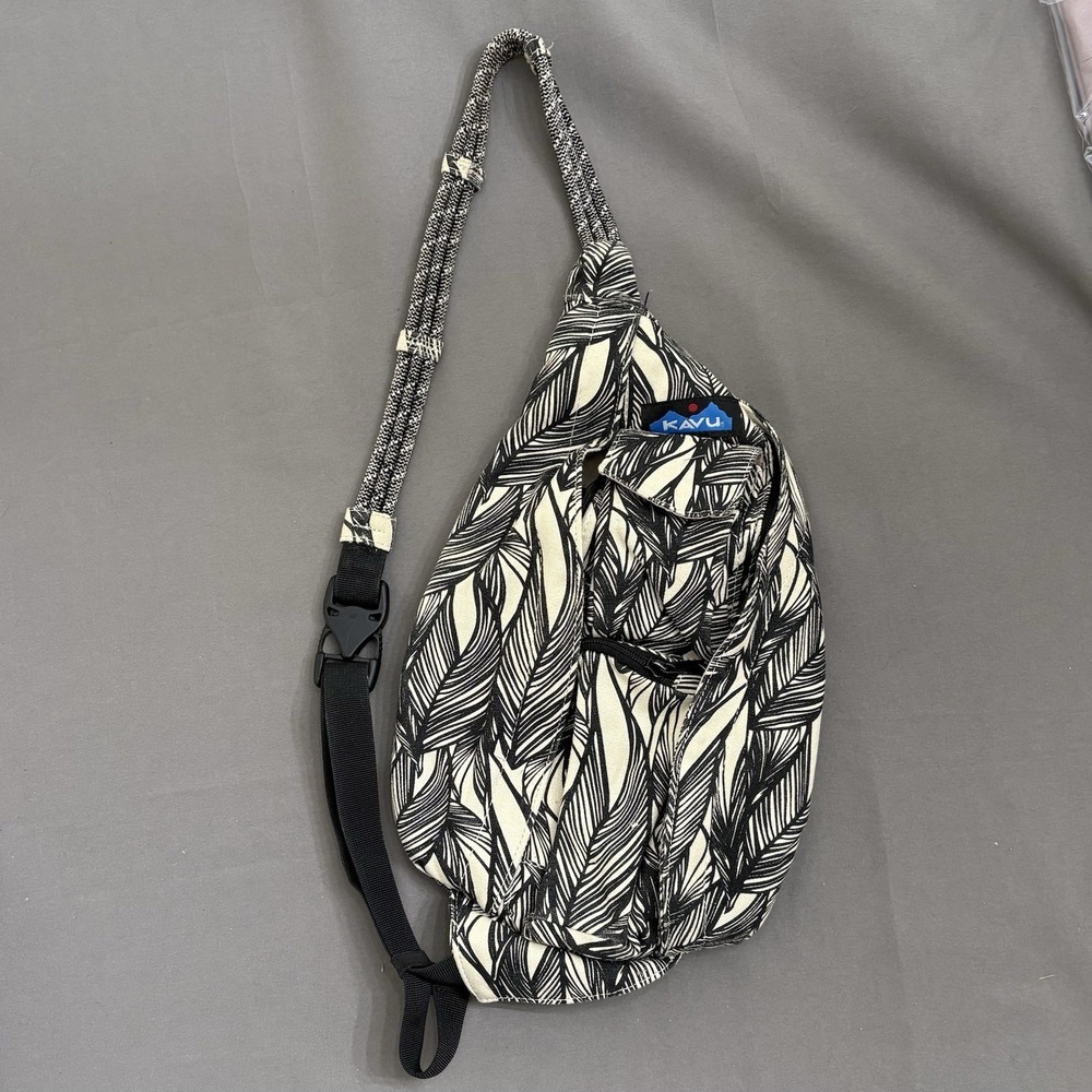 Kavu Slingpack Sling Bag Black Cream Ink Leaf Print Rope Bag 923-1178